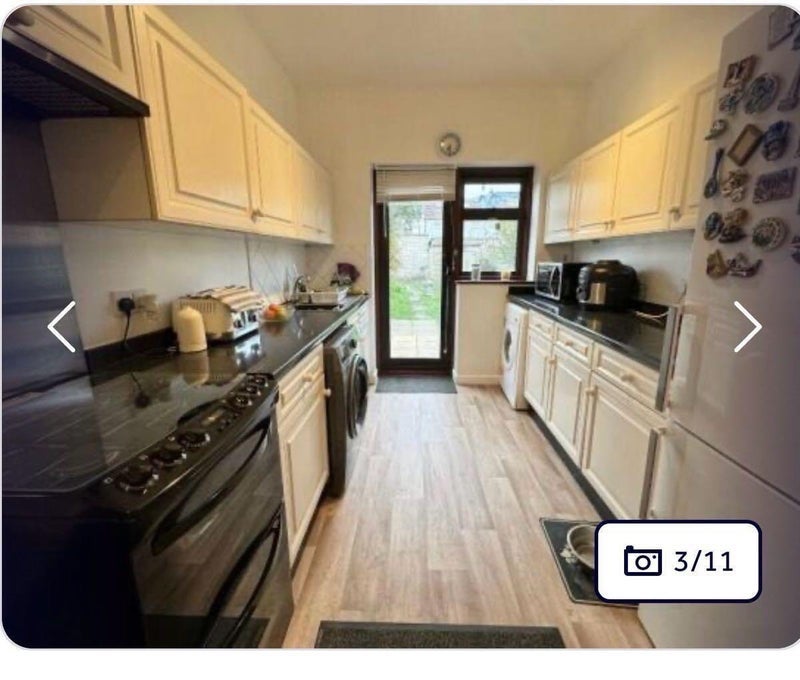 Room Lansdowne Road in Greater London