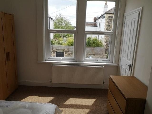 Room Osborne Road in Bristol