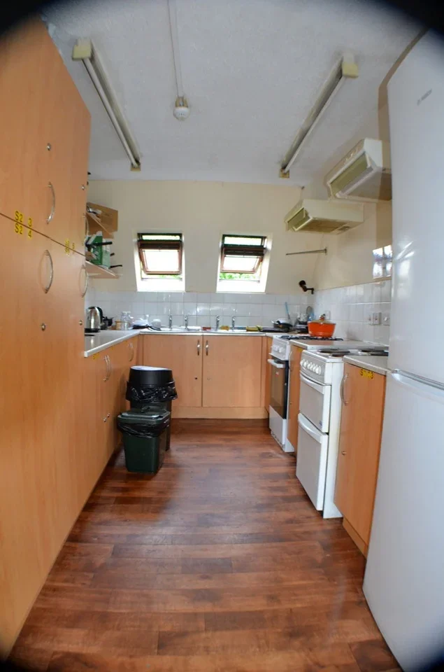 Room Carlton Road in Manchester