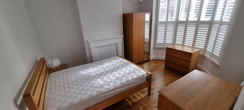Room Holland Road in Maidstone