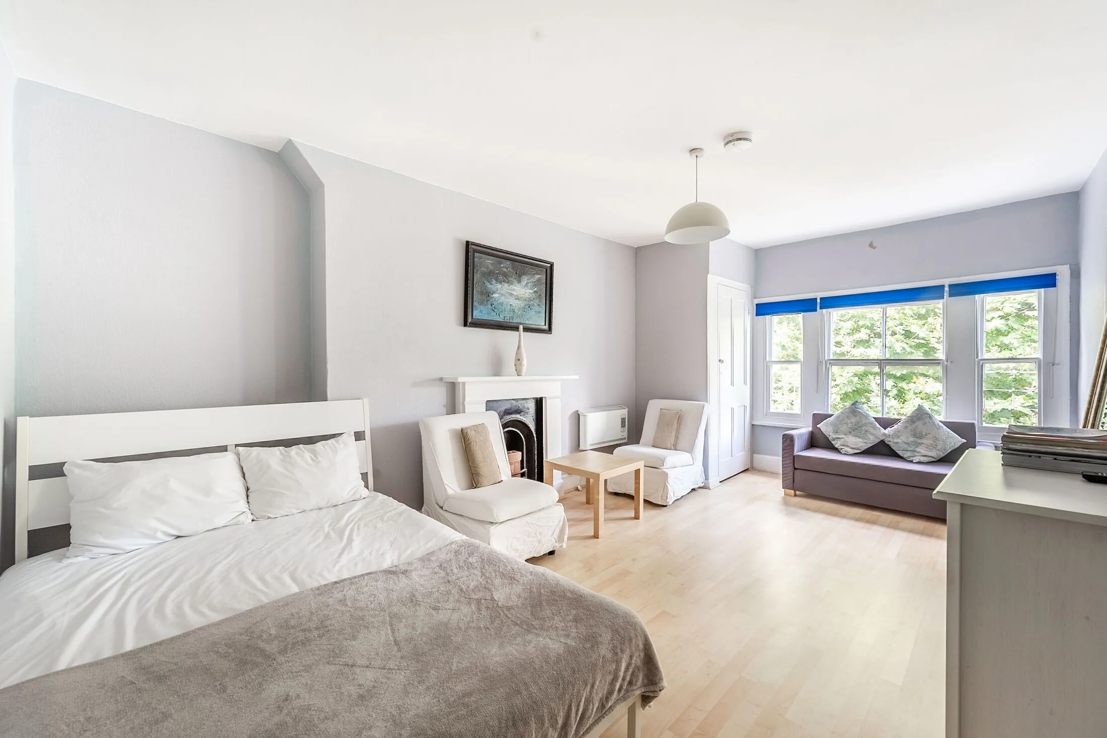 Flat Marloes Road in Greater London