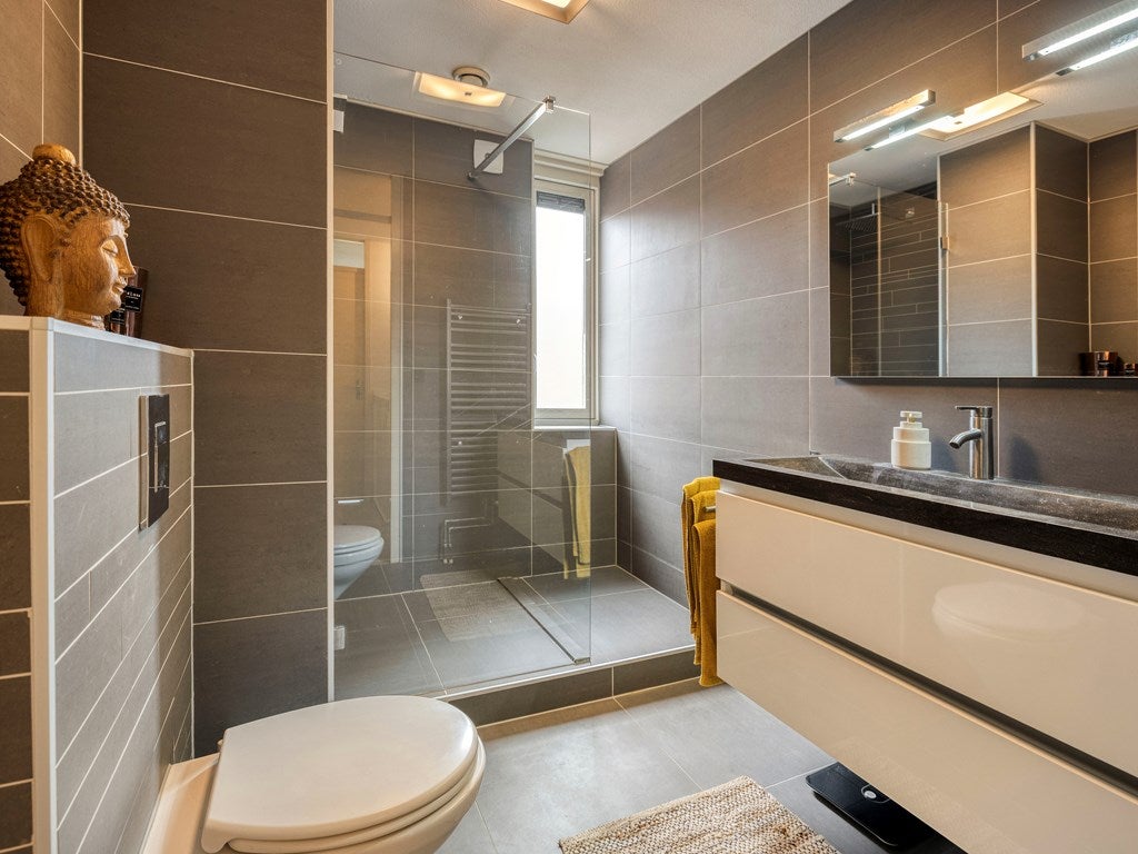 Tussenwoning te koop: Adderwortel 13, De Meern