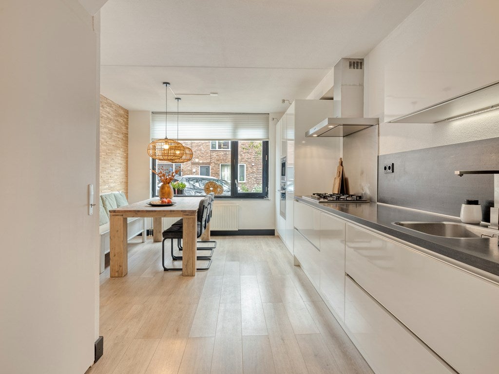 Tussenwoning te koop: Adderwortel 13, De Meern
