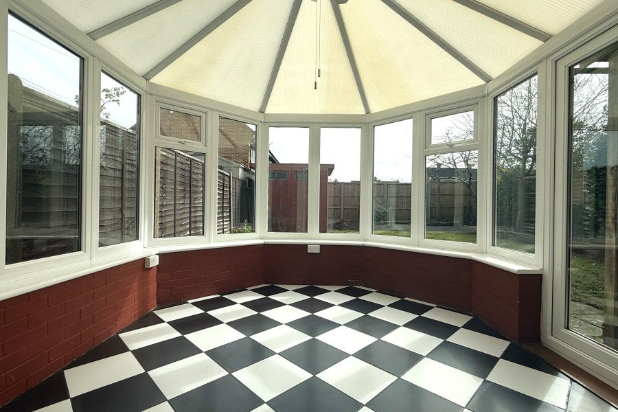House Broomfield in Guildford