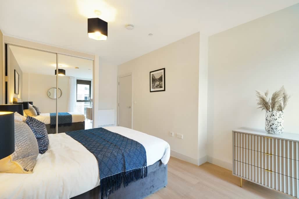 Flat Randalls Way in Mole Valley