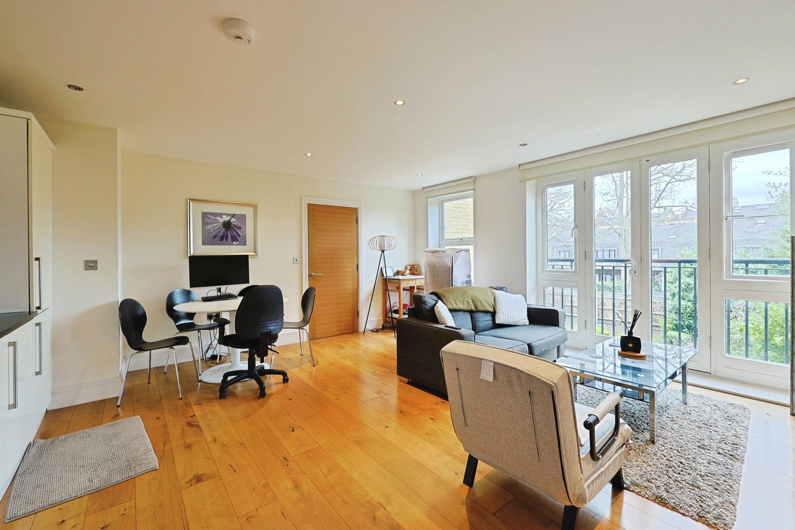 Flat Kings Place in Greater London
