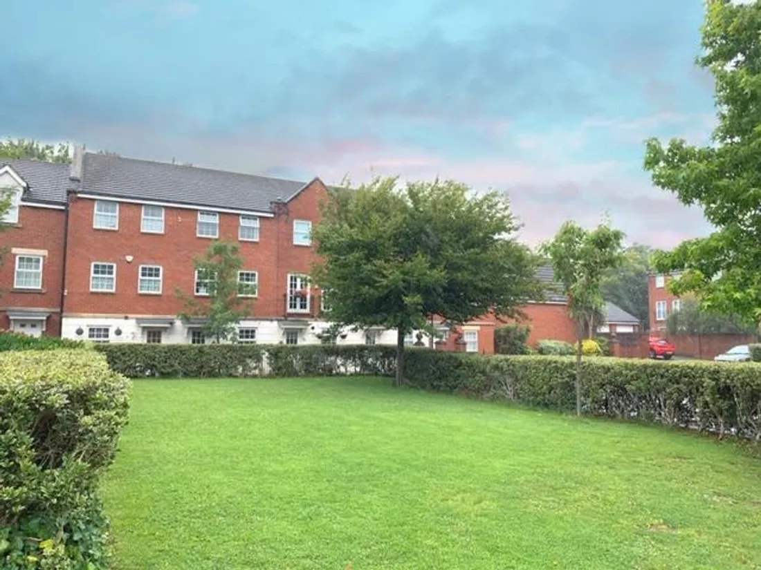House Doe Close in Cardiff