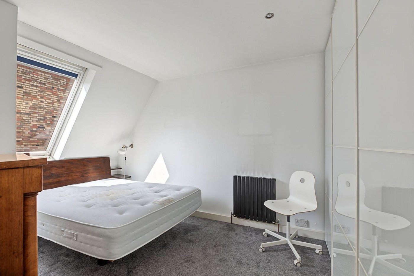 Flat Chatterton Mews in Greater London