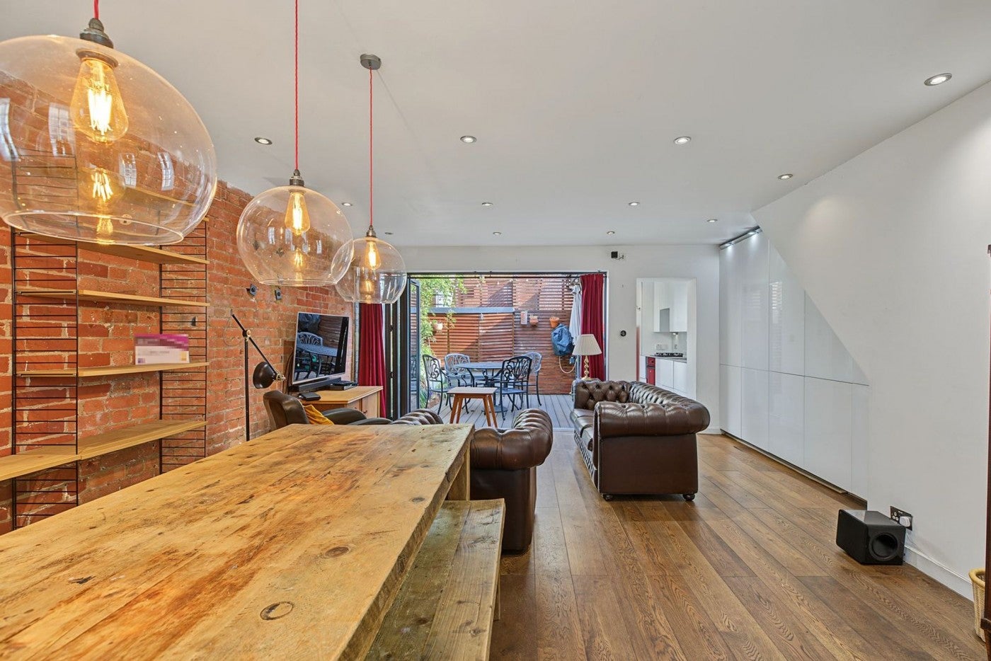 Flat Chatterton Mews in Greater London