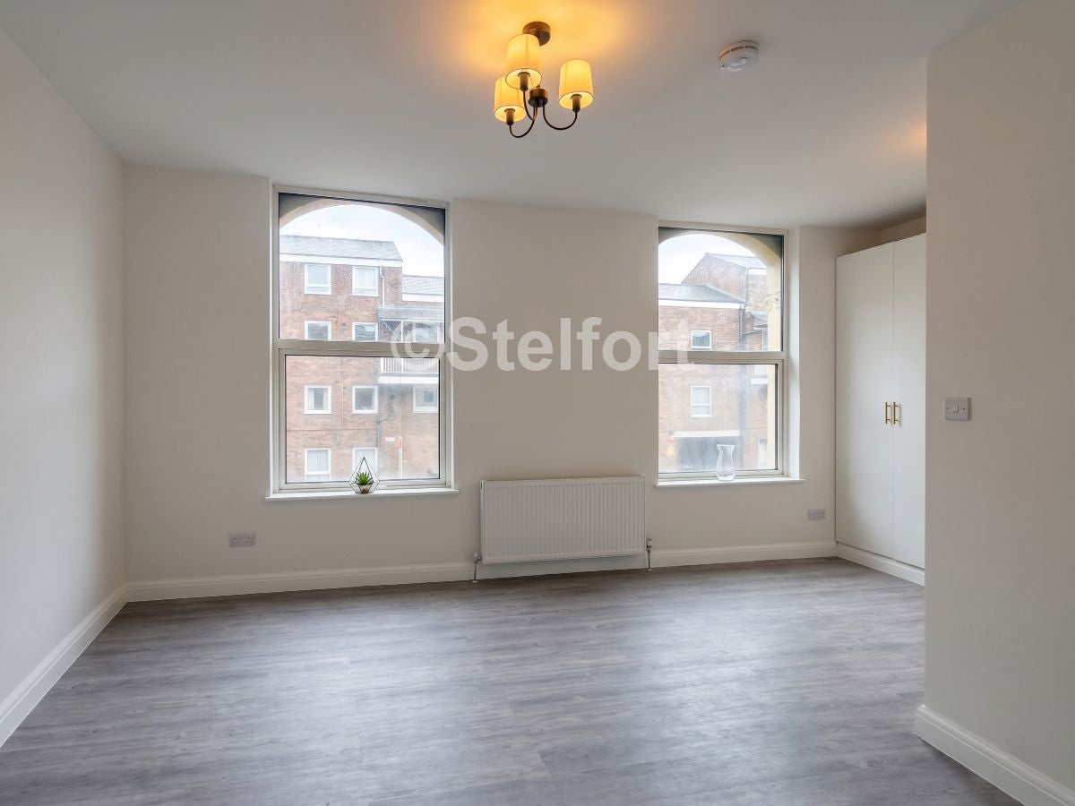 Flat Hornsey Road in Greater London
