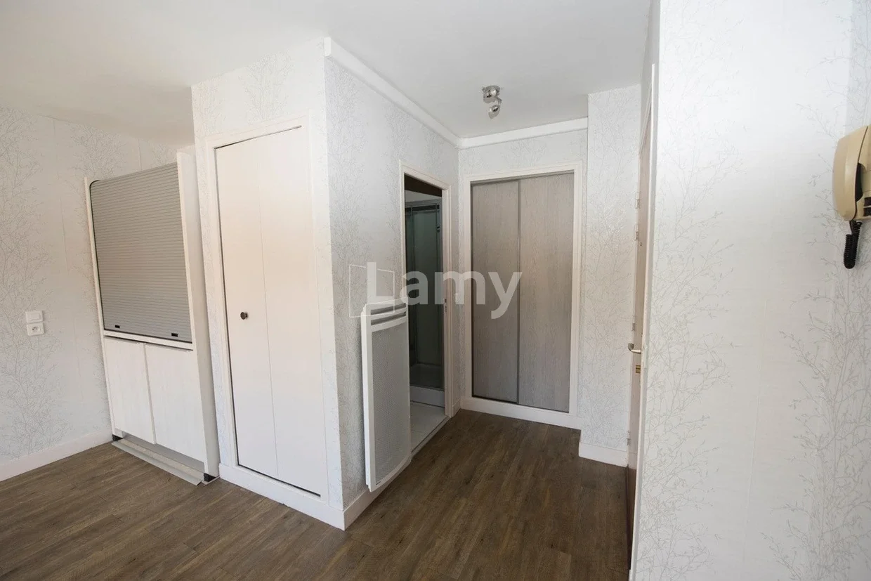 Flat Quai de l'Arquebuse in Meulan-en-Yvelines