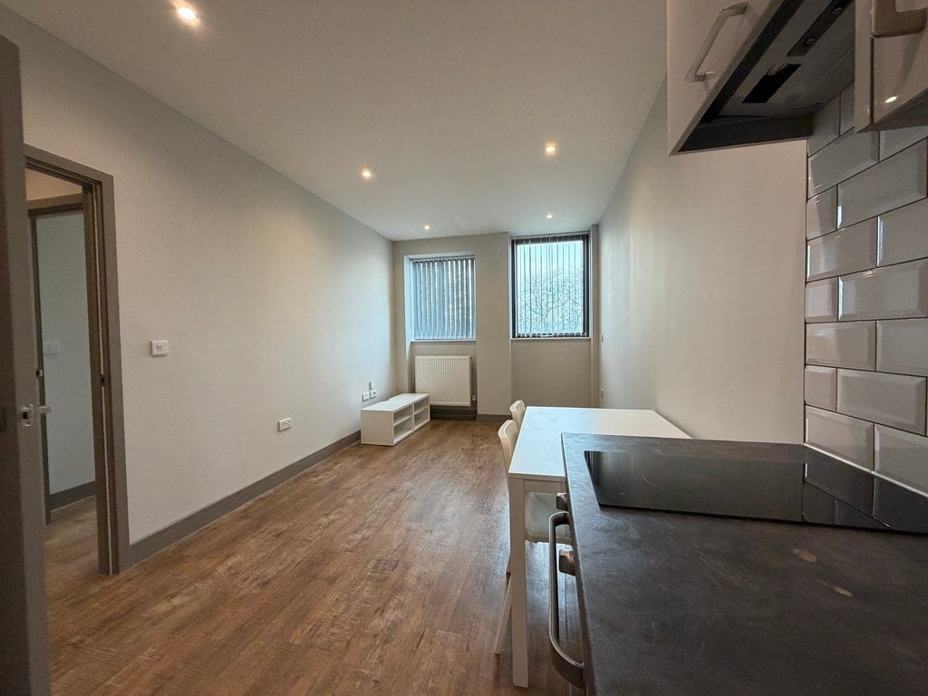Flat Week Street in Maidstone