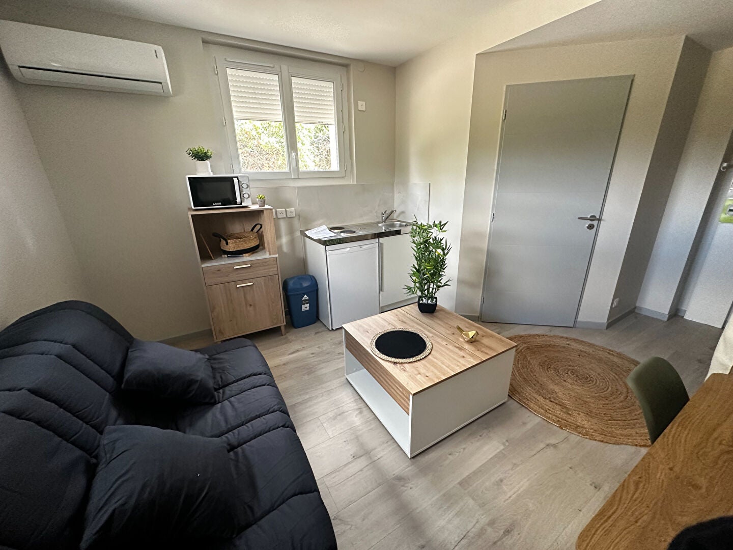 Room Avenue des Marranes in Le Sequestre