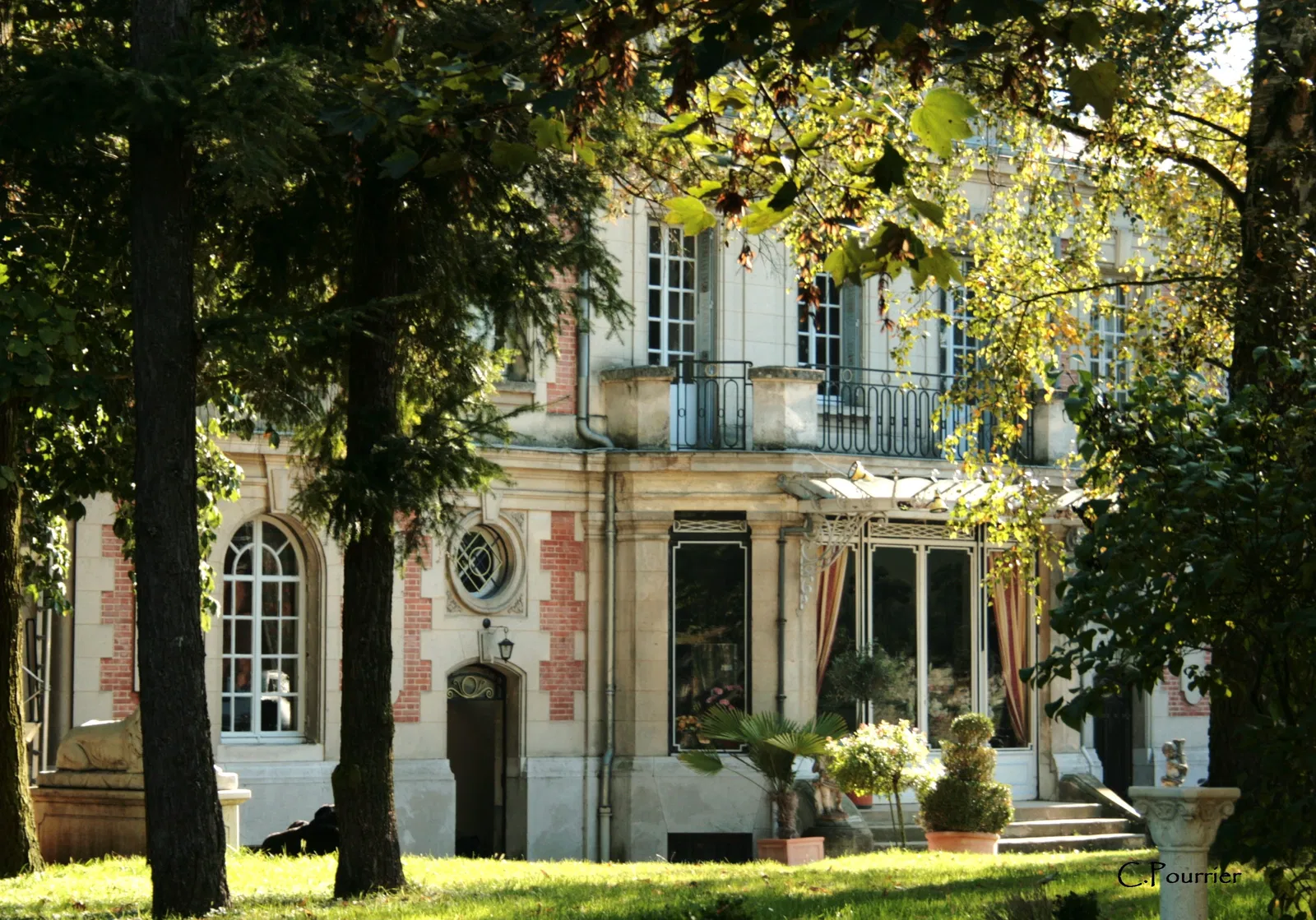 House Route de Vouziers in Condé-sur-Aisne