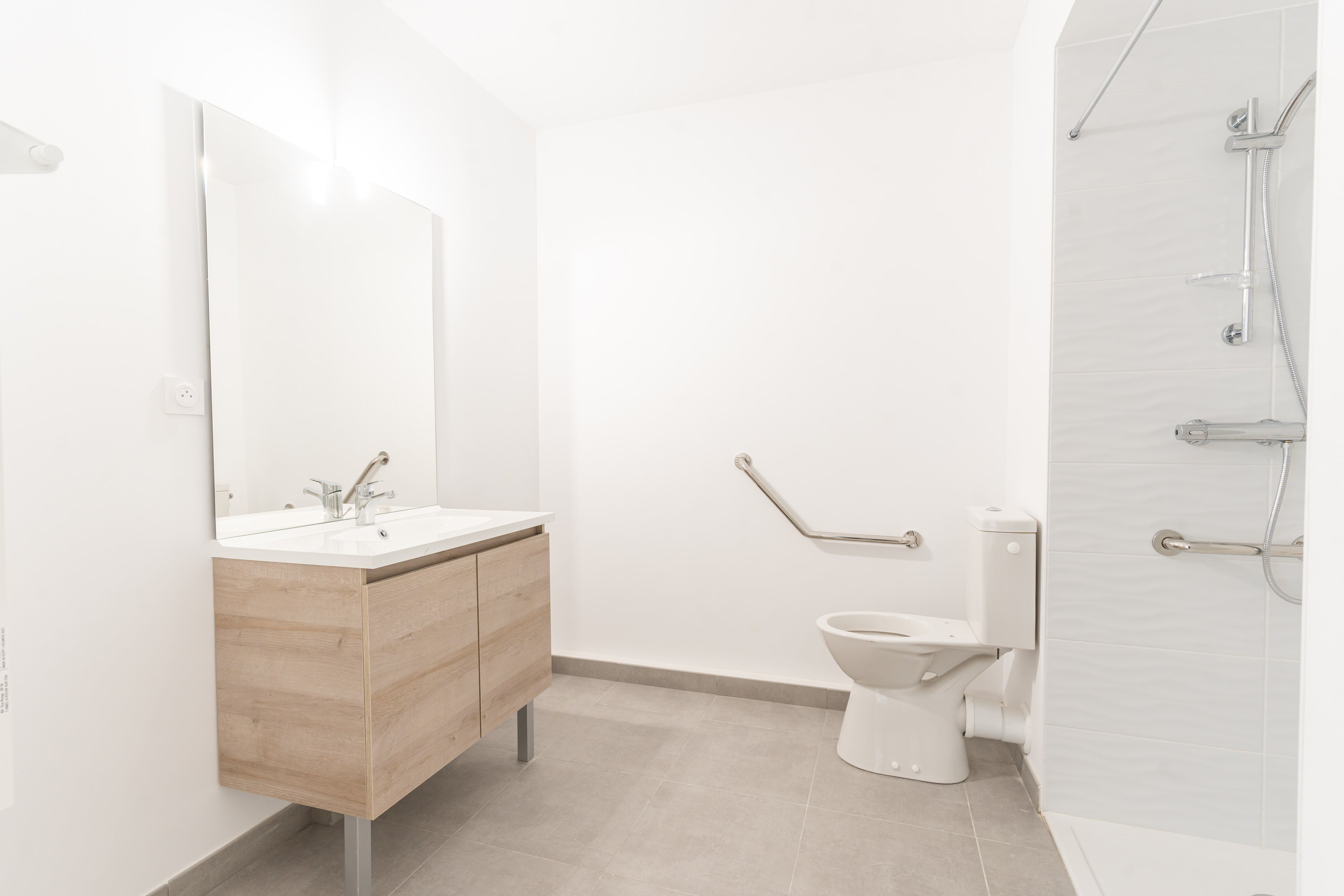 Appartement Route des Oliviers à La Fare-les-Oliviers