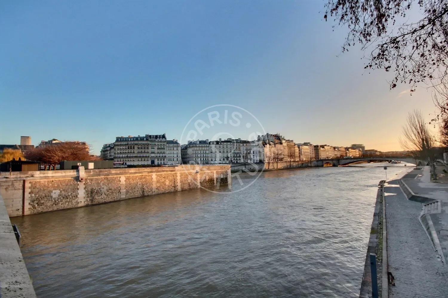 Appartement Quai de Bourbon à Paris