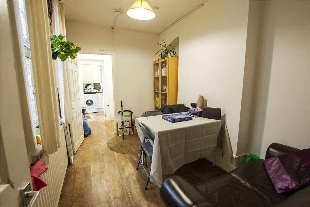 Flat Harborne Lane in Birmingham