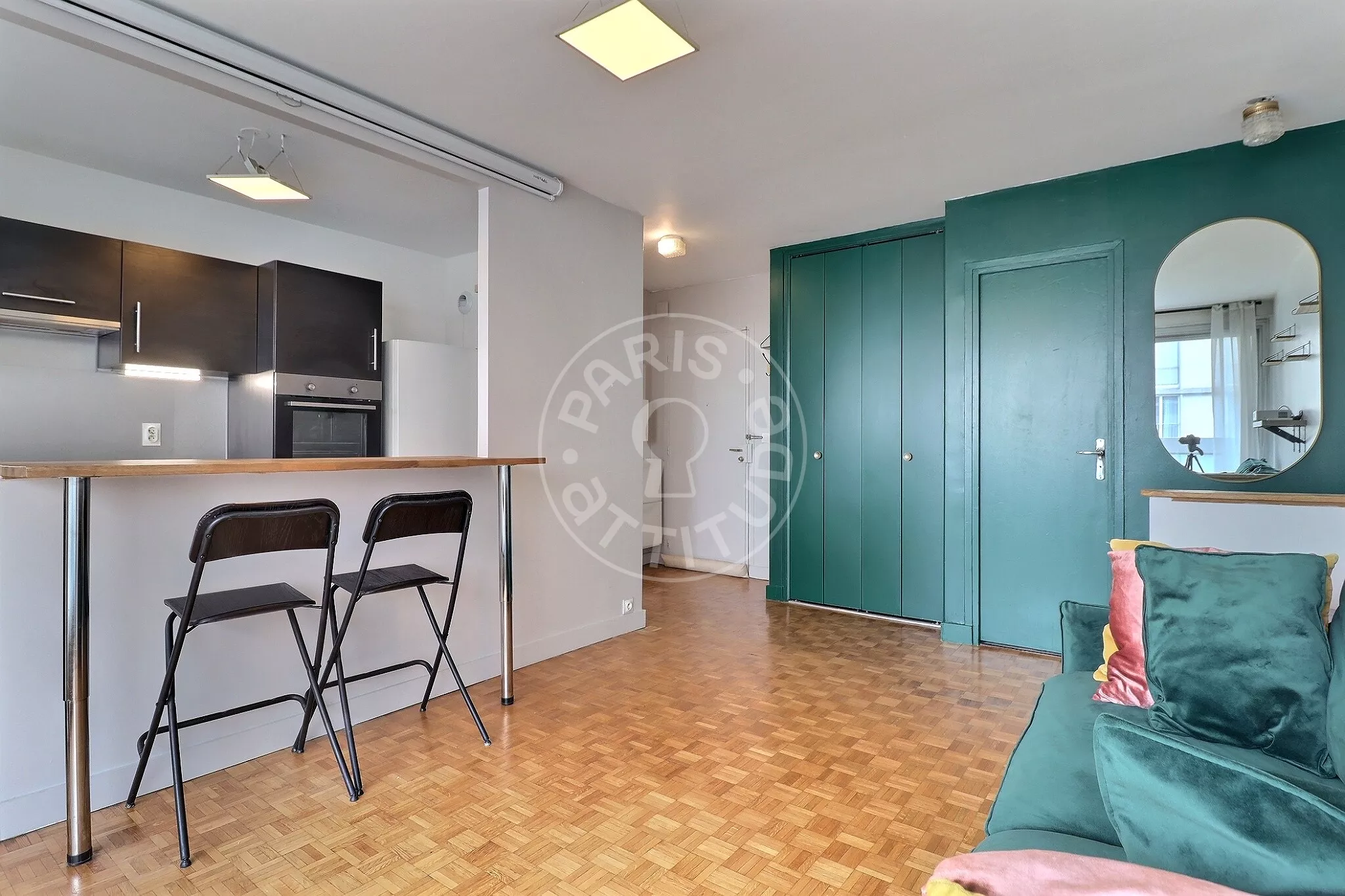 Flat Avenue Parmentier in Paris