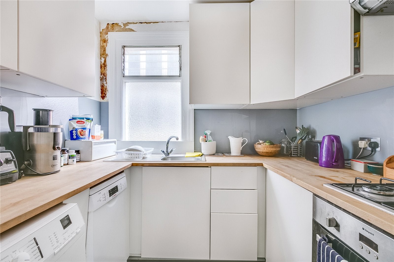 Flat Bathurst Gardens in Greater London