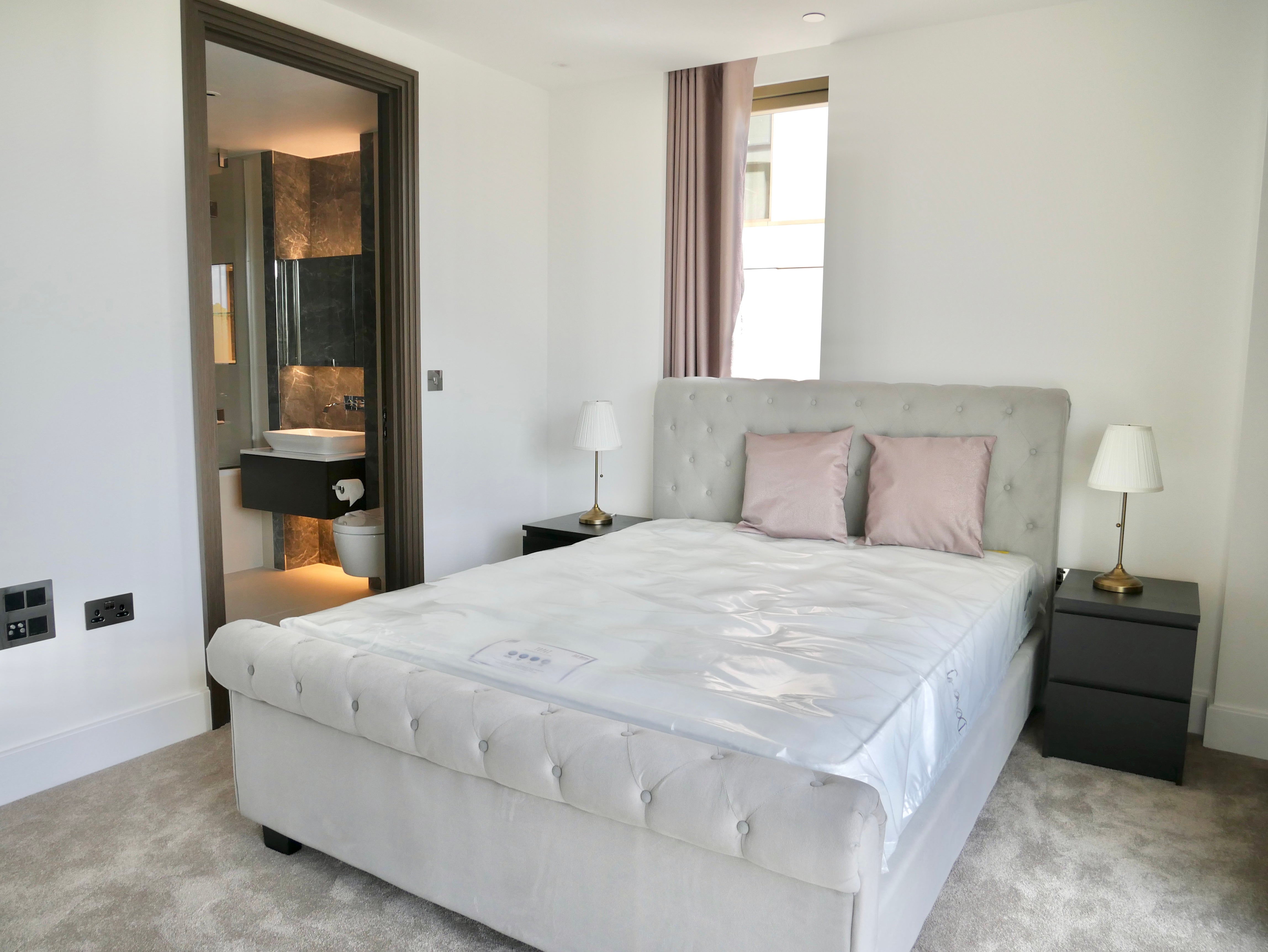 Flat Warwick Lane in Greater London