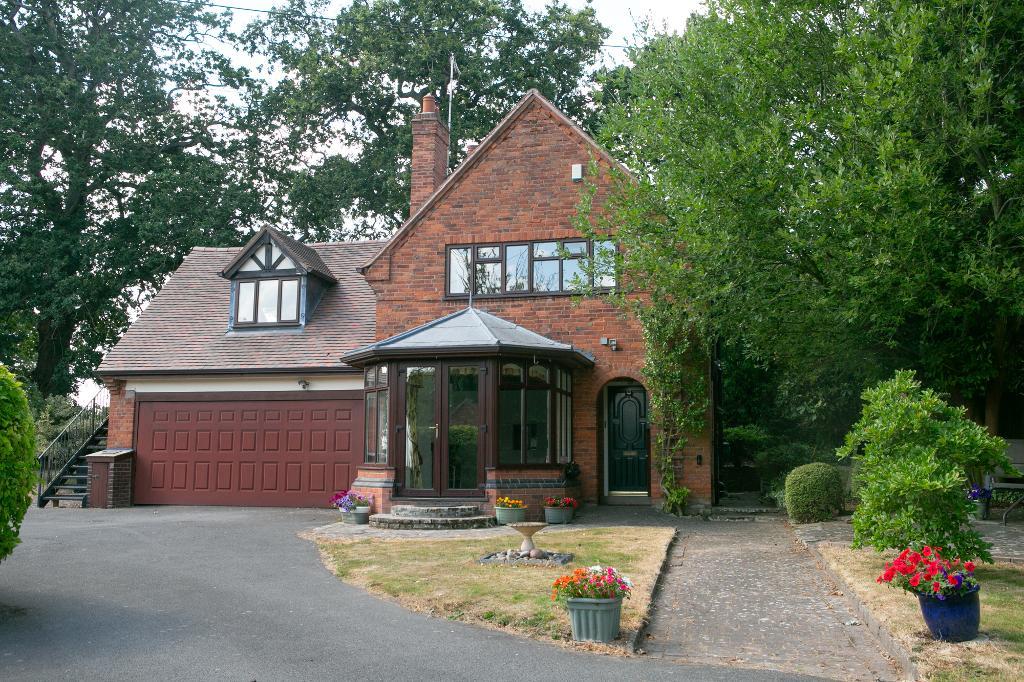 House Walnut Lane in Bromsgrove