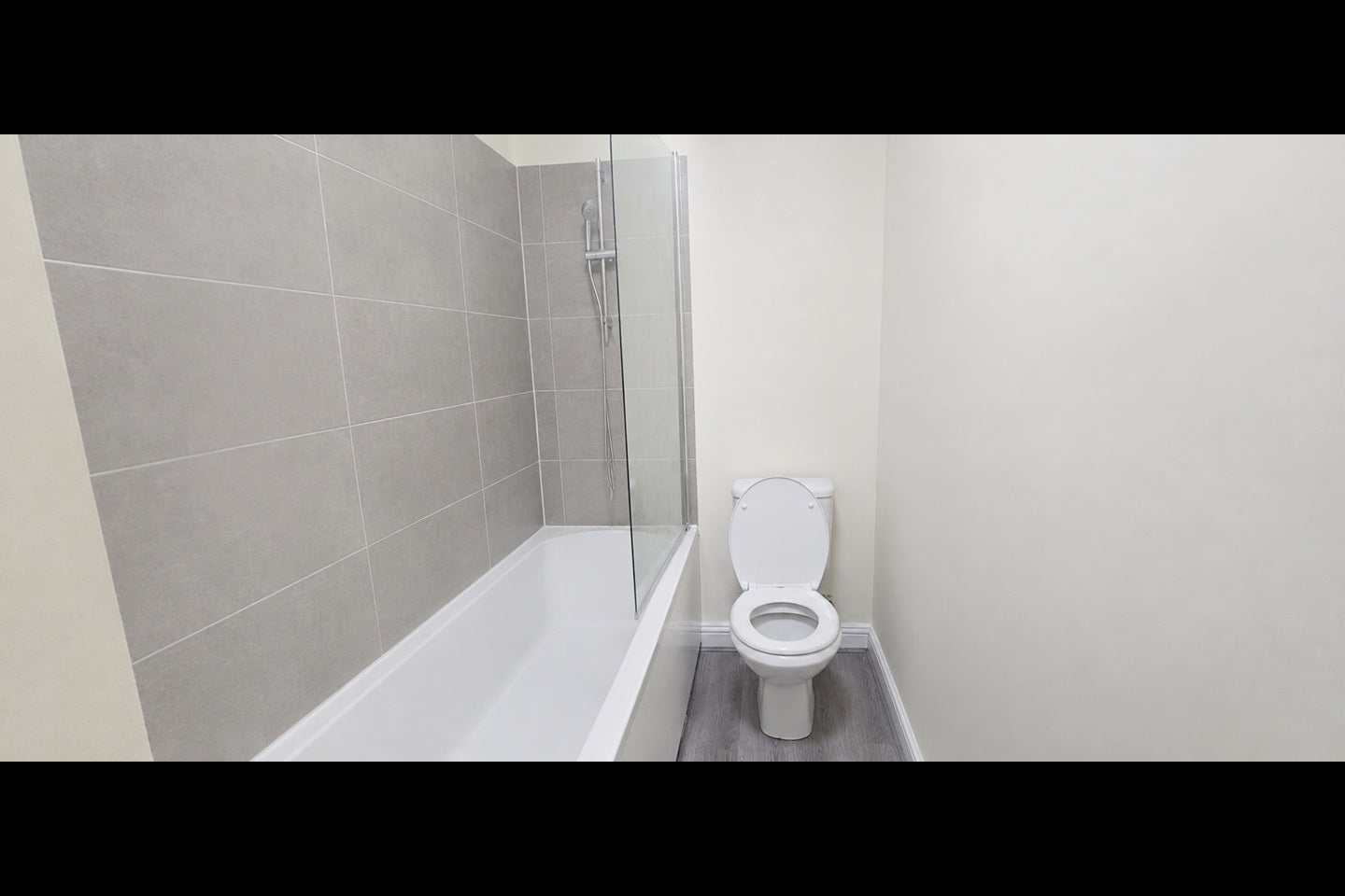 Flat Perry Hill in Greater London