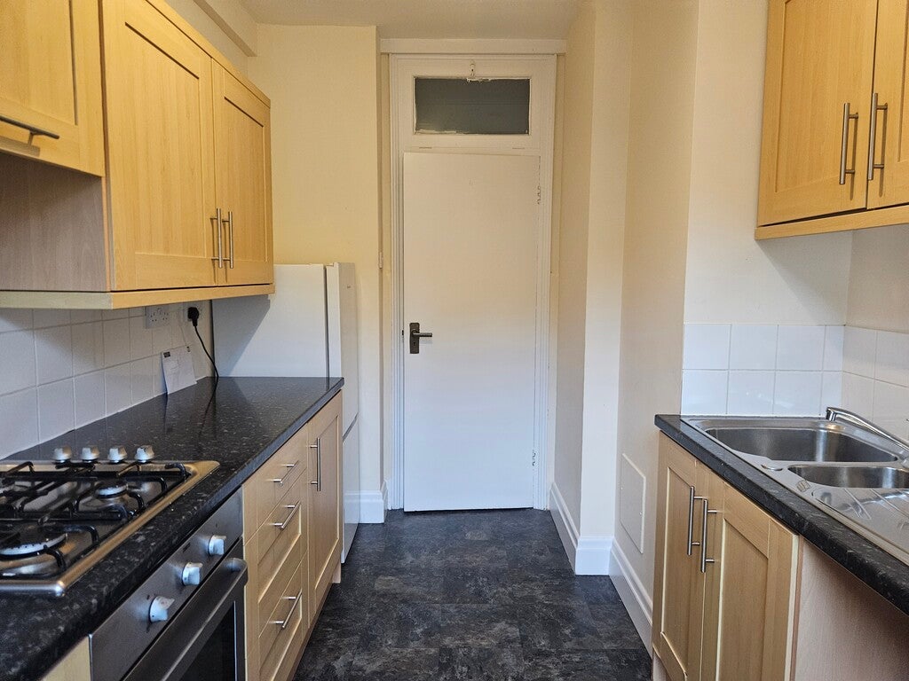 Flat Mapperley Gardens in Birmingham