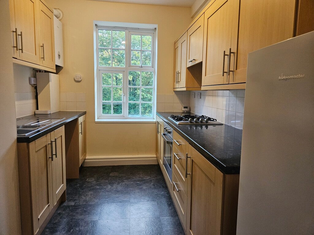 Flat Mapperley Gardens in Birmingham