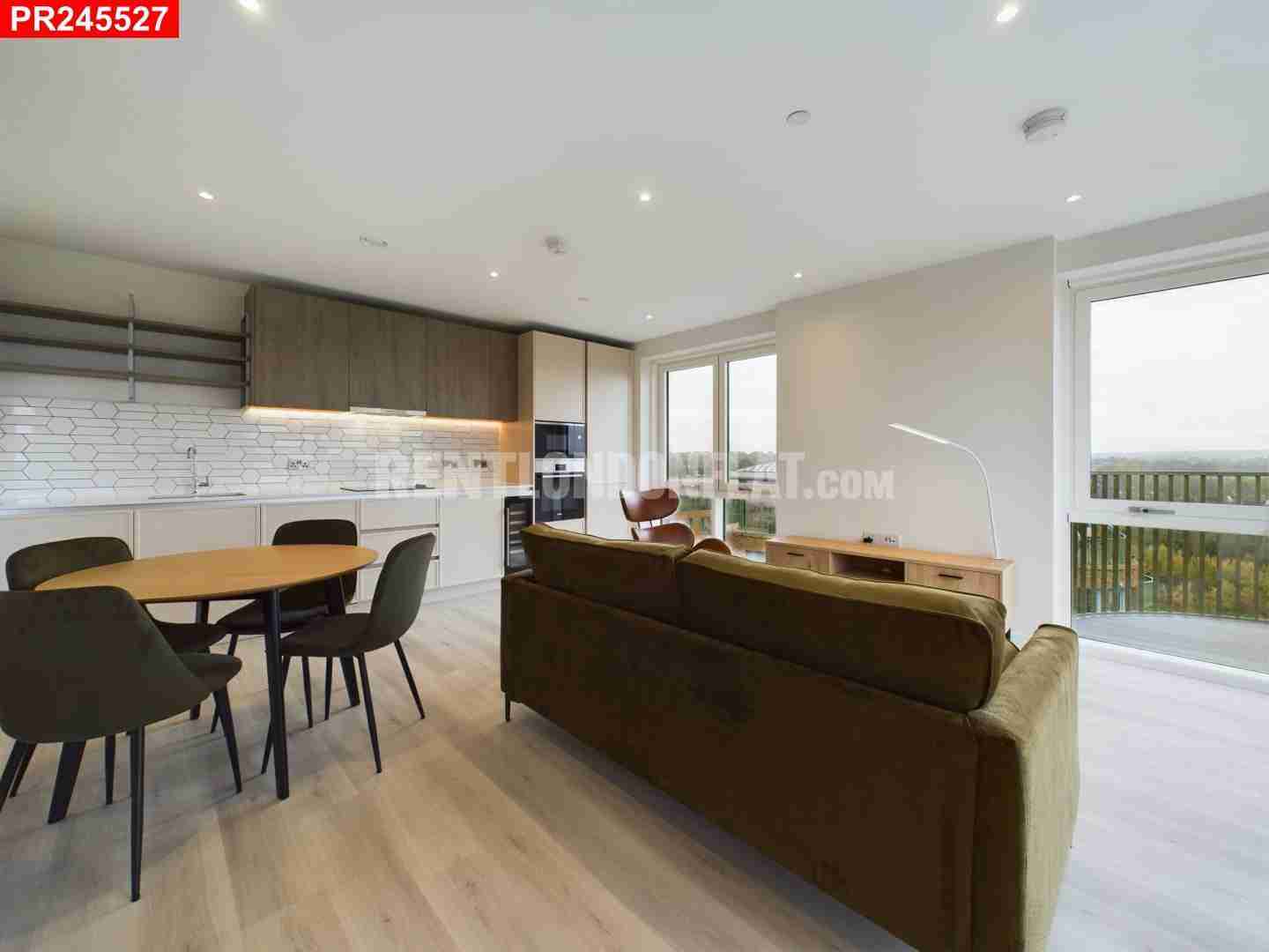 Flat Astell Road in Greater London