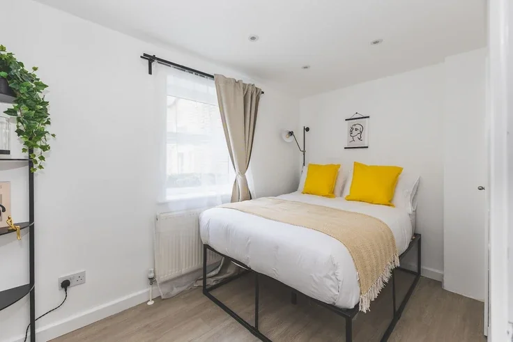 Flat Fordwych Road in Greater London