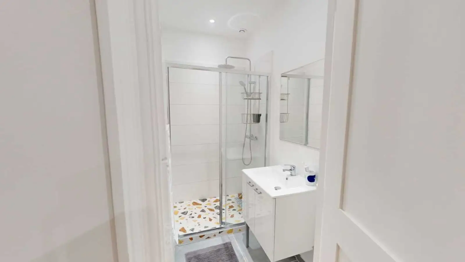 Chambre Boulevard Diderot à Paris