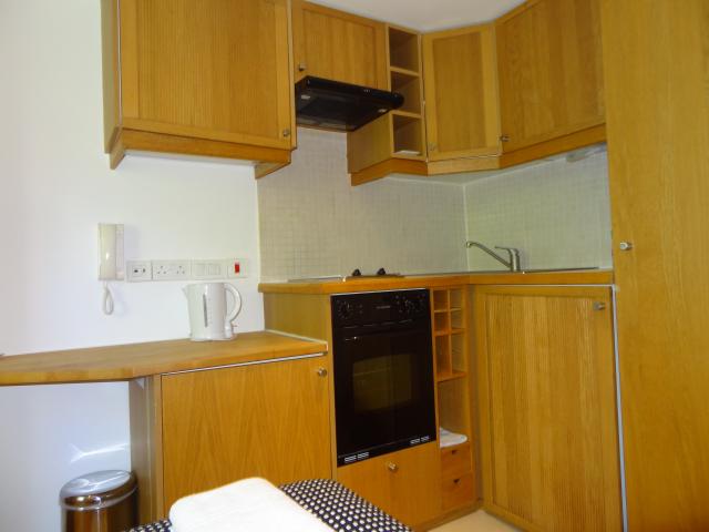 Room Cartwright Gardens in Greater London