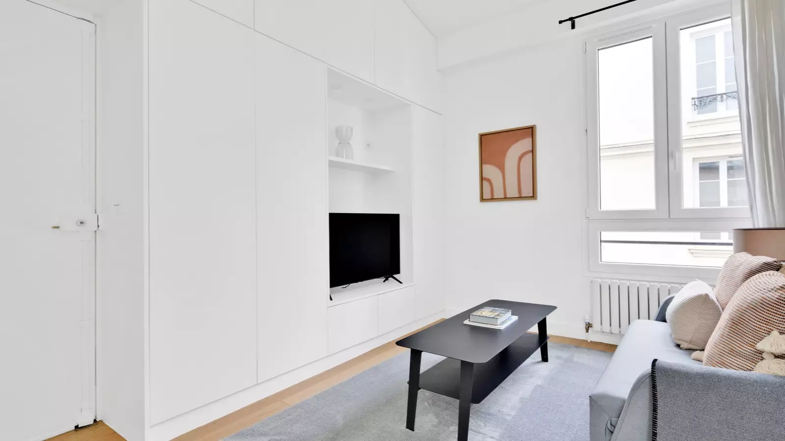Flat Rue Amyot in Paris