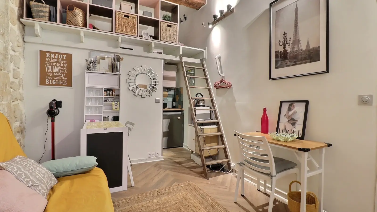 Room Rue des Rosiers in Paris