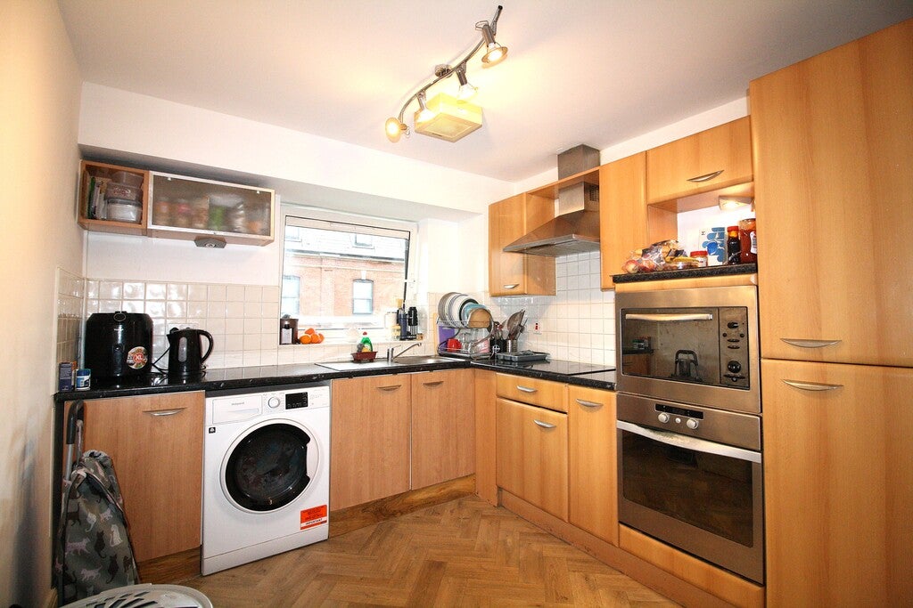 Flat Westfield Terrace in Sheffield