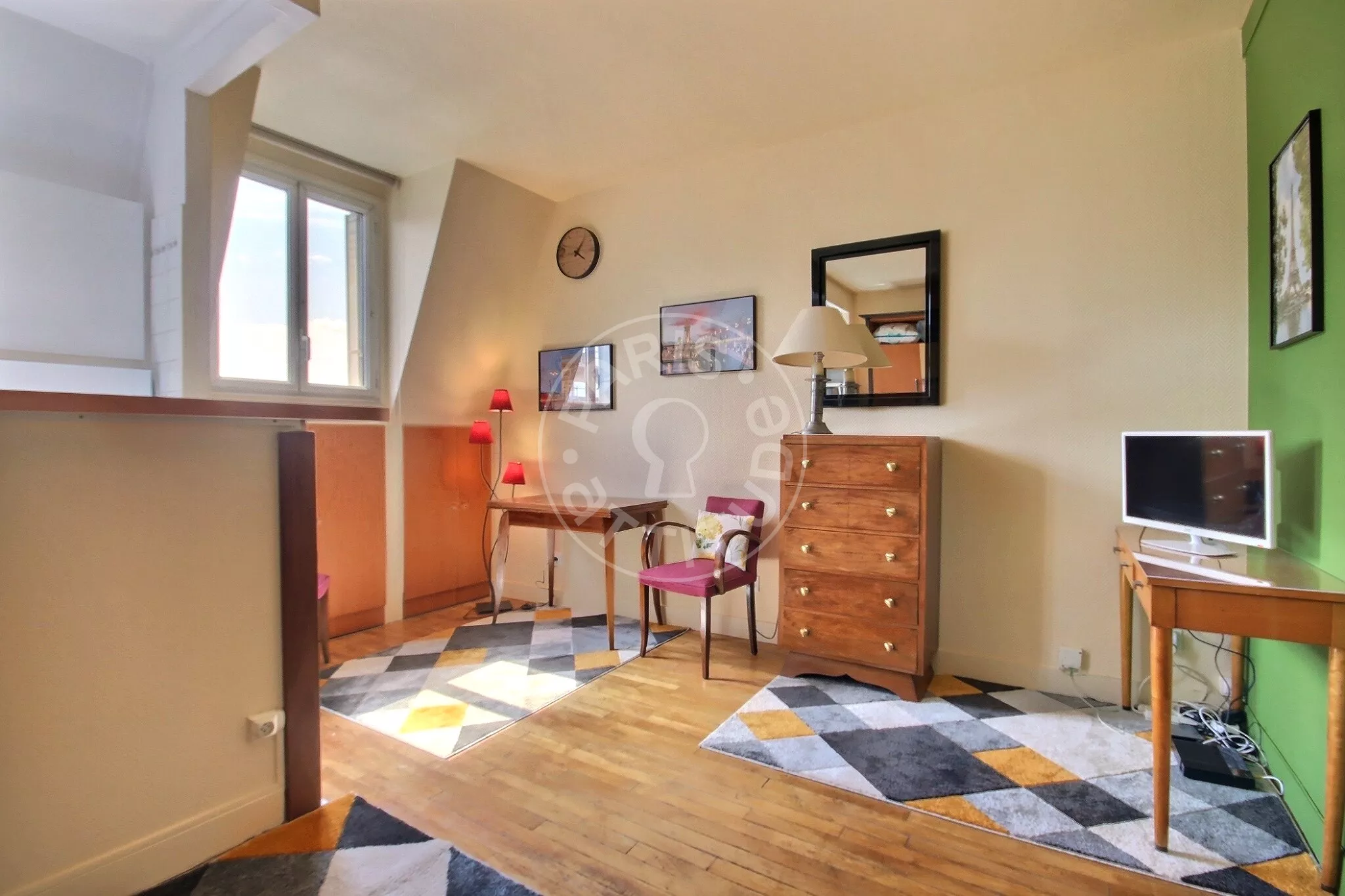 Flat Rue de Courcelles in Paris
