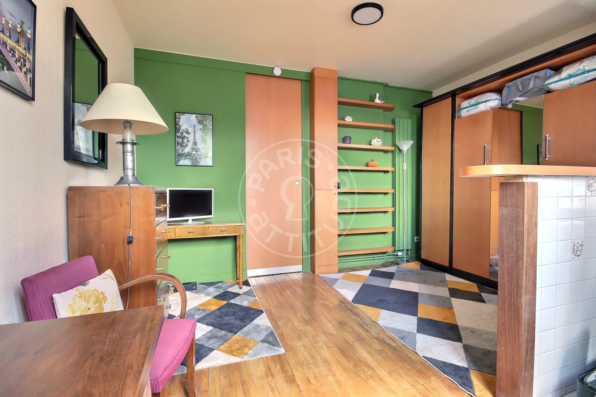 Flat Rue de Courcelles in Paris