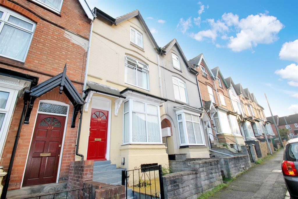 House Oakly Road in Redditch