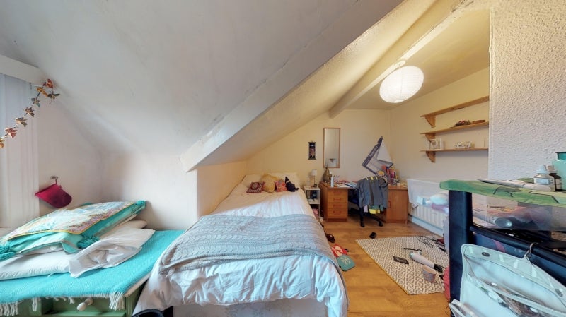 Room Brudenell Mount in Leeds