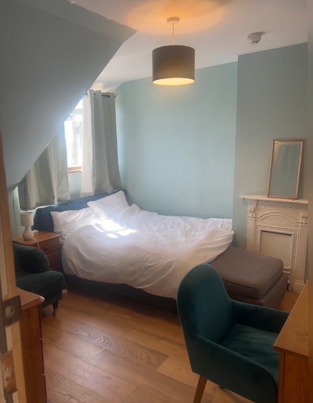 Room Harold Road in Greater London