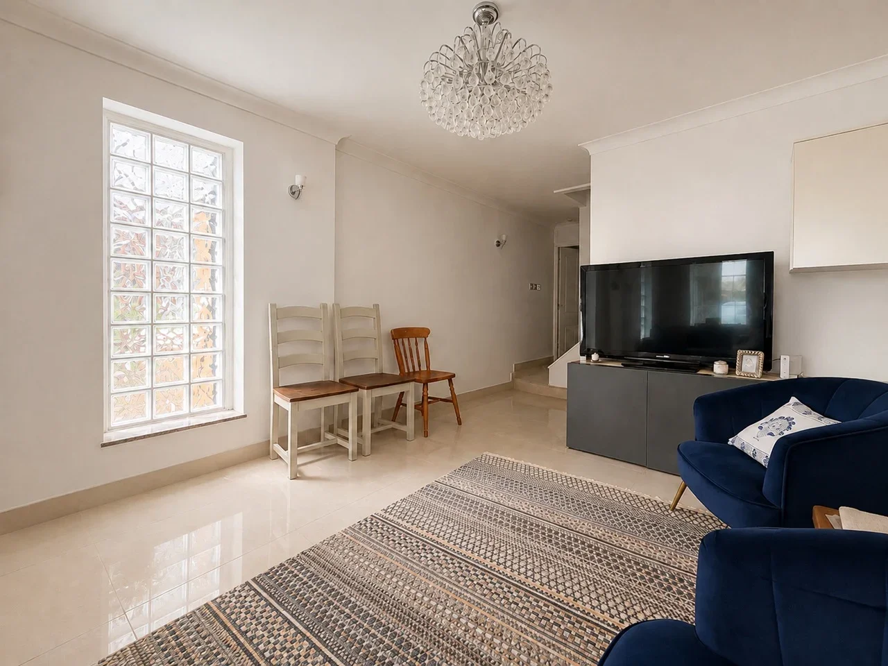 House Bannister Close in Greater London