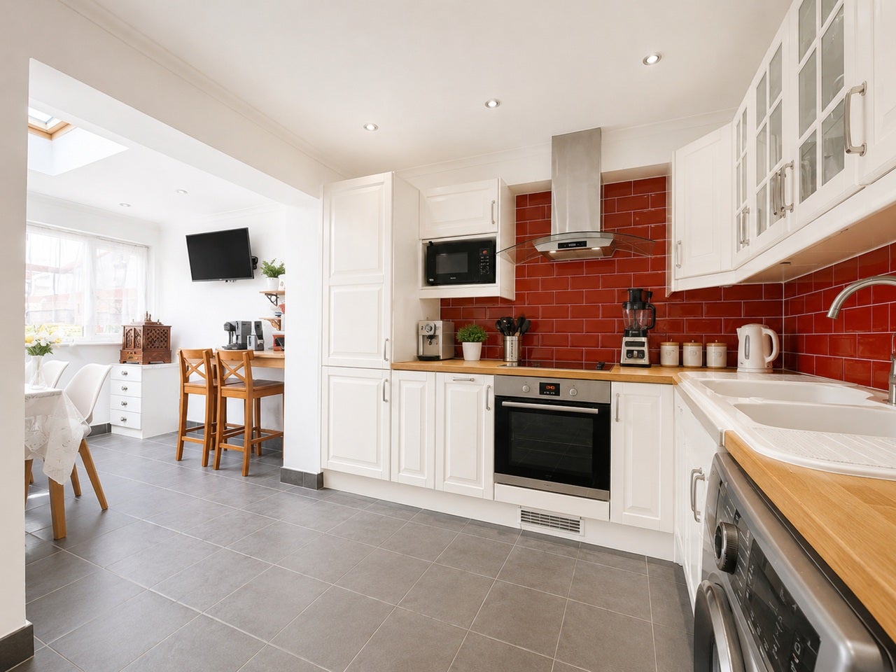 House Bannister Close in Greater London