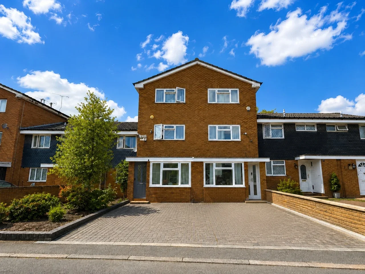 House Bannister Close in Greater London