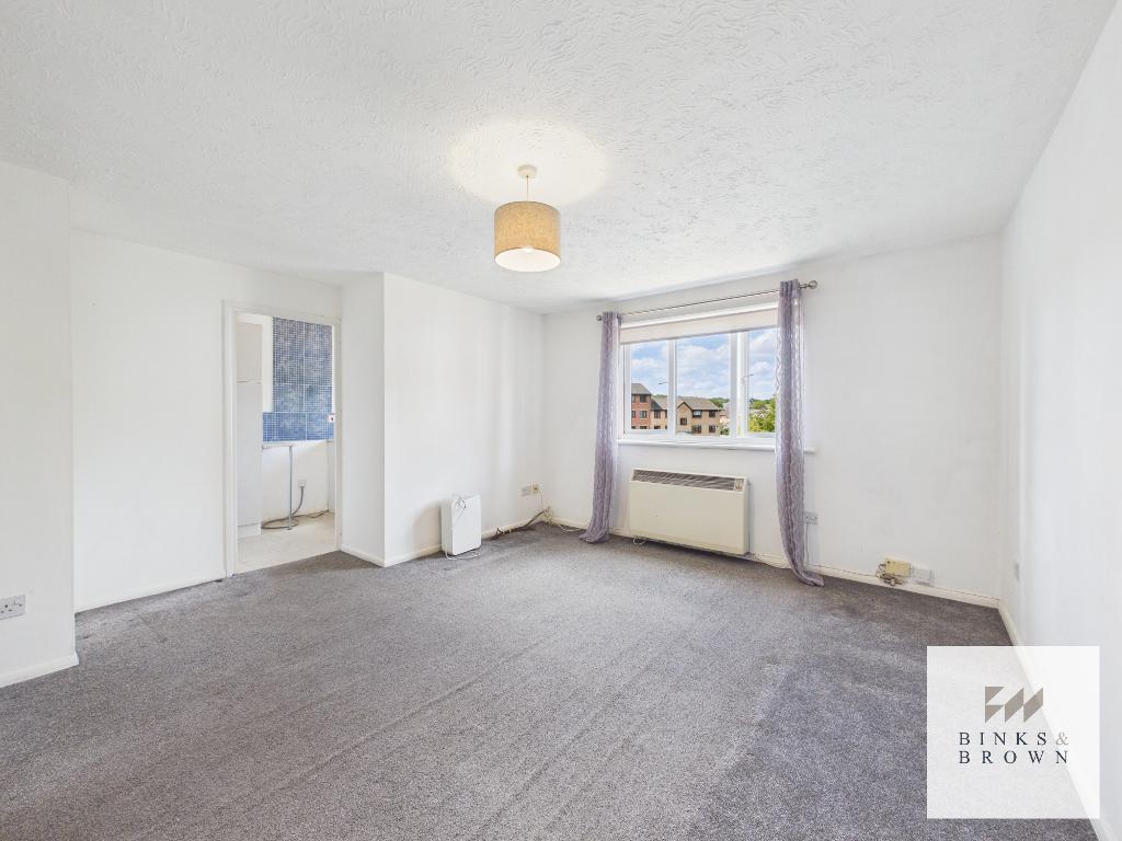 Flat Waterville Drive in Basildon