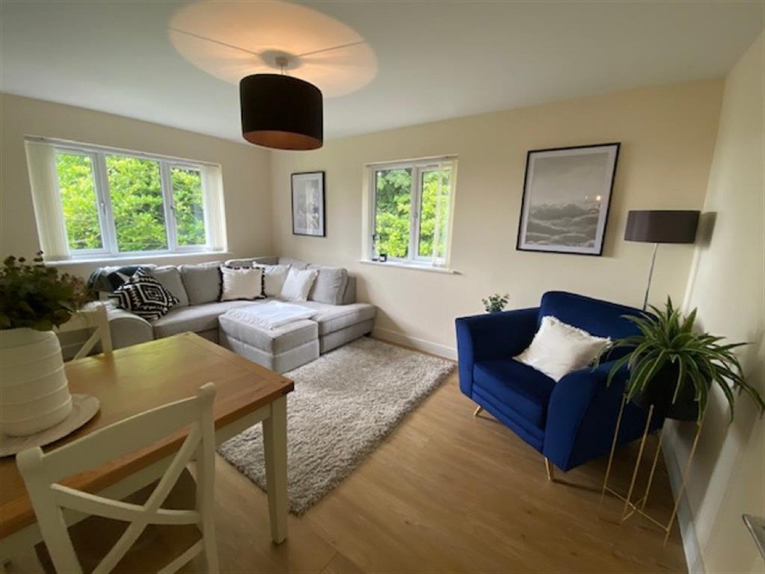 Flat New Penkridge Road in Cannock Chase