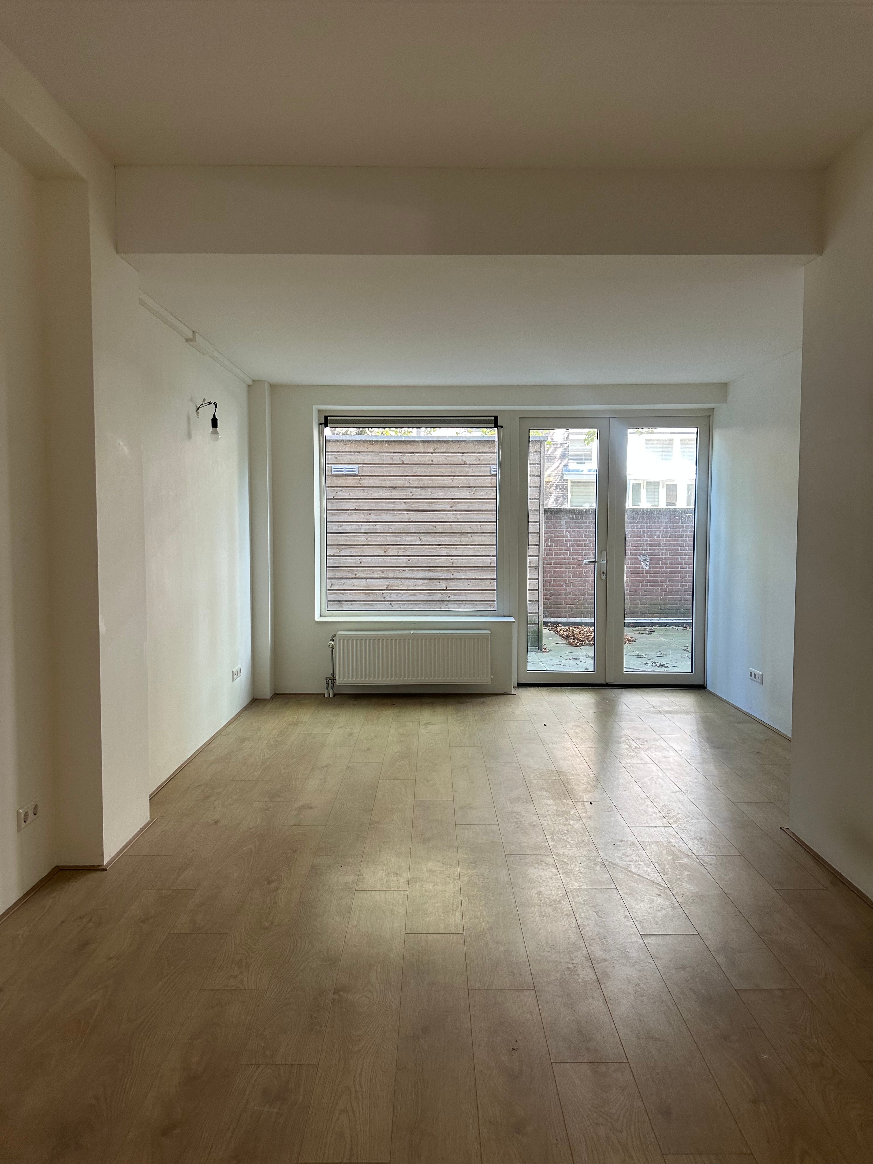 Appartement te huur: Koningin Sophiestraat 182, 'S-Gravenhage