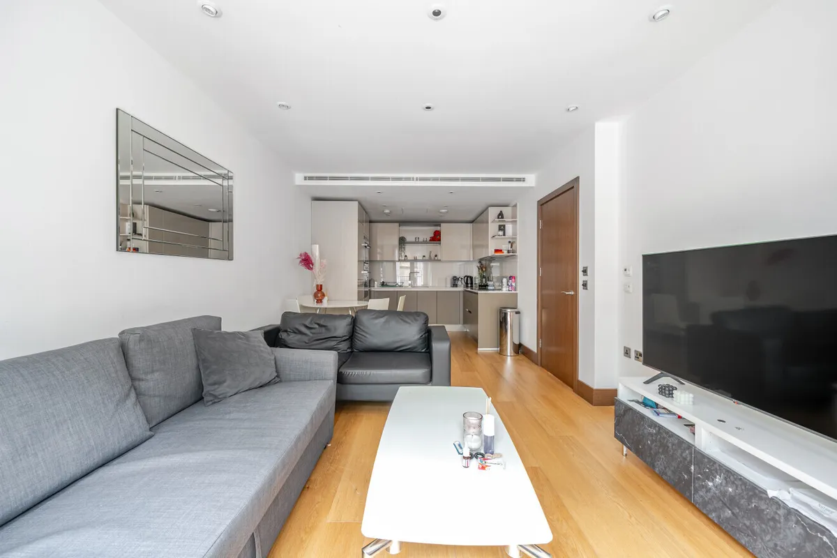 Flat Fetter Lane in City of London