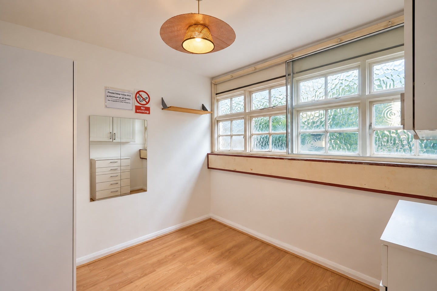 Flat Vernon Road in Greater London