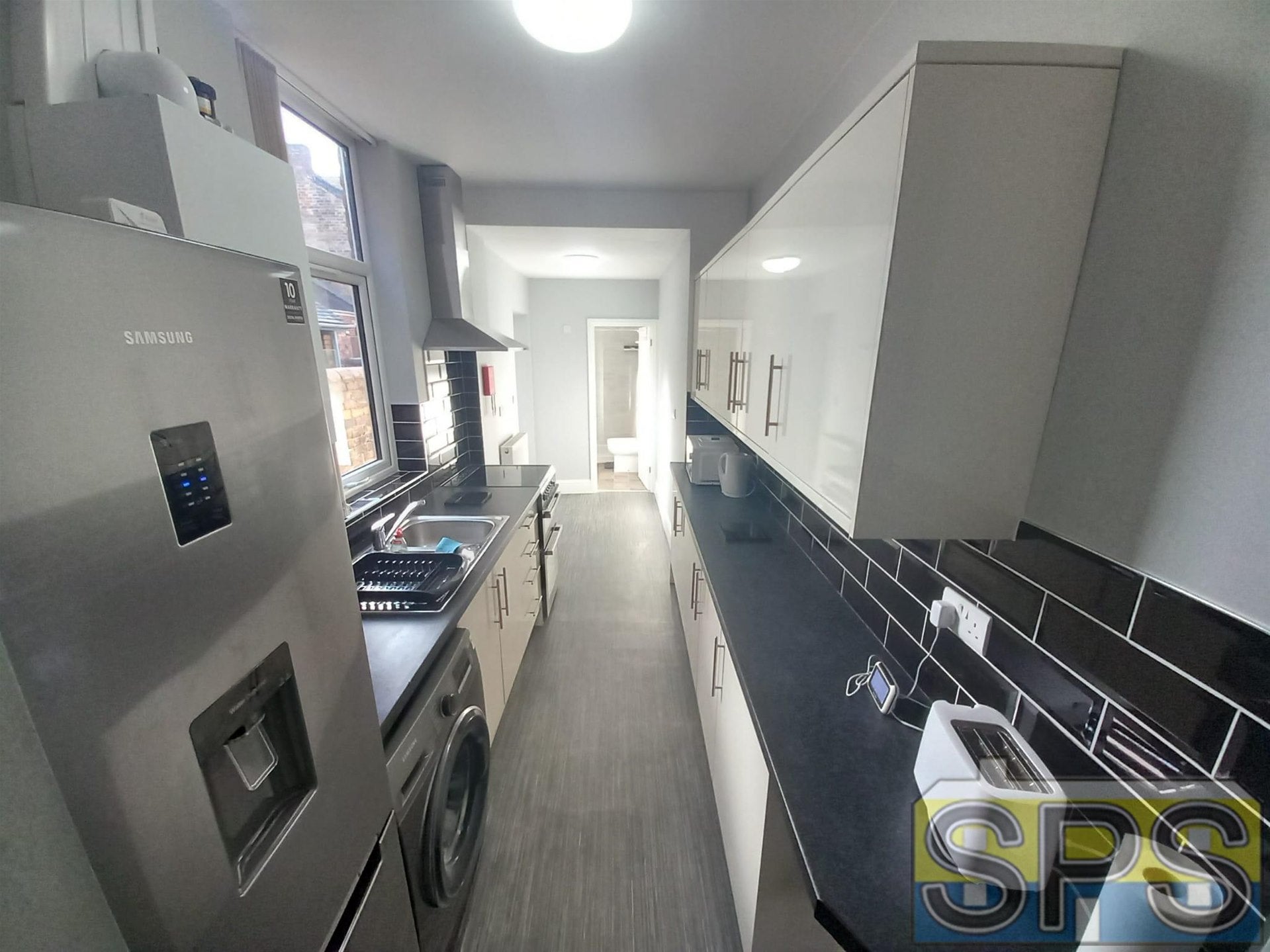 Room Cauldon Road in Stoke-on-Trent
