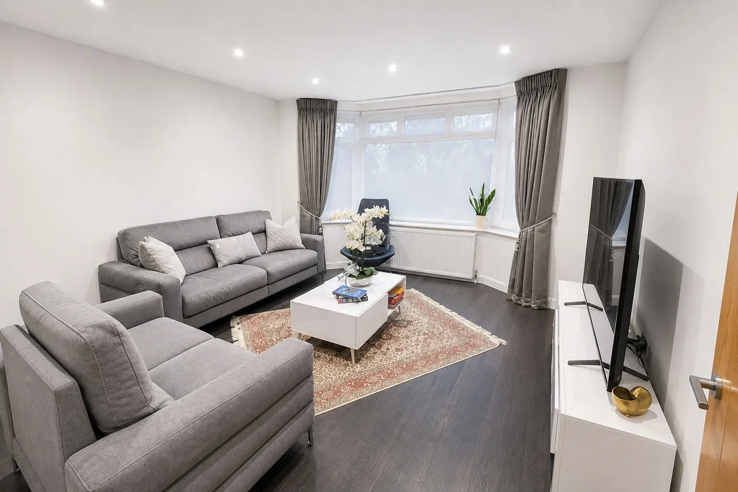 House Middleton Drive in Greater London